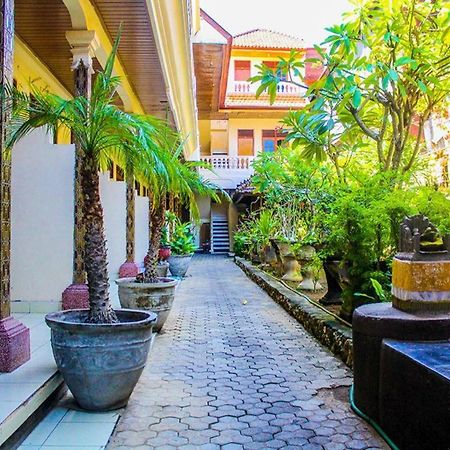 Bali Manik Beach Inn Kuta Lombok Kültér fotó