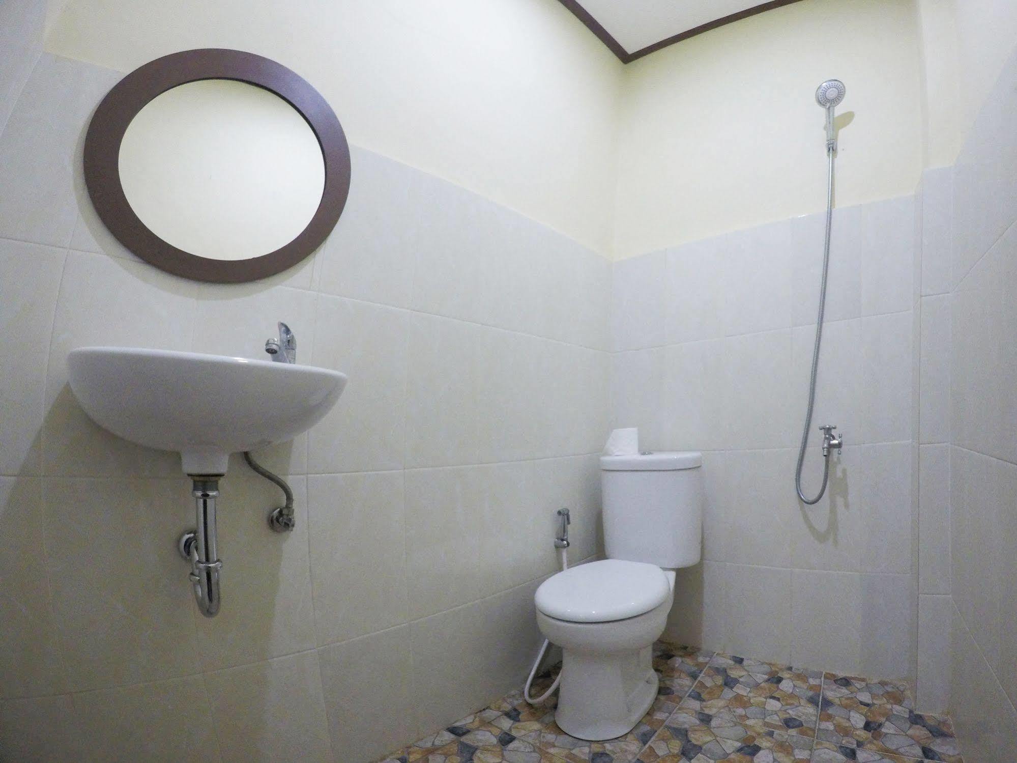 Bali Manik Beach Inn Kuta Lombok Kültér fotó