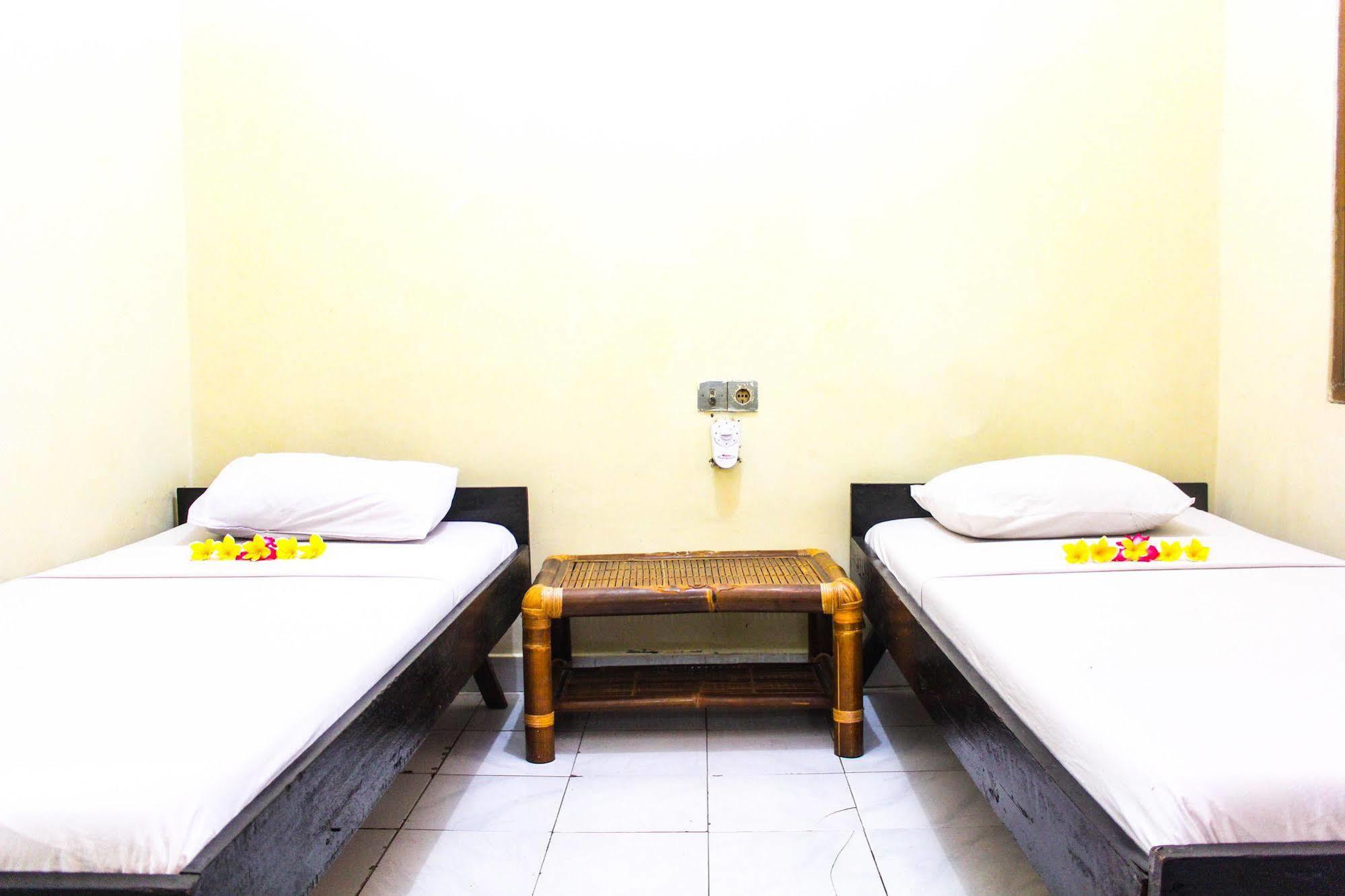 Bali Manik Beach Inn Kuta Lombok Kültér fotó